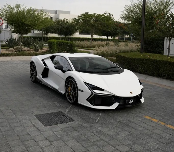 2024 Lamborghini Revuelto Revuelto
